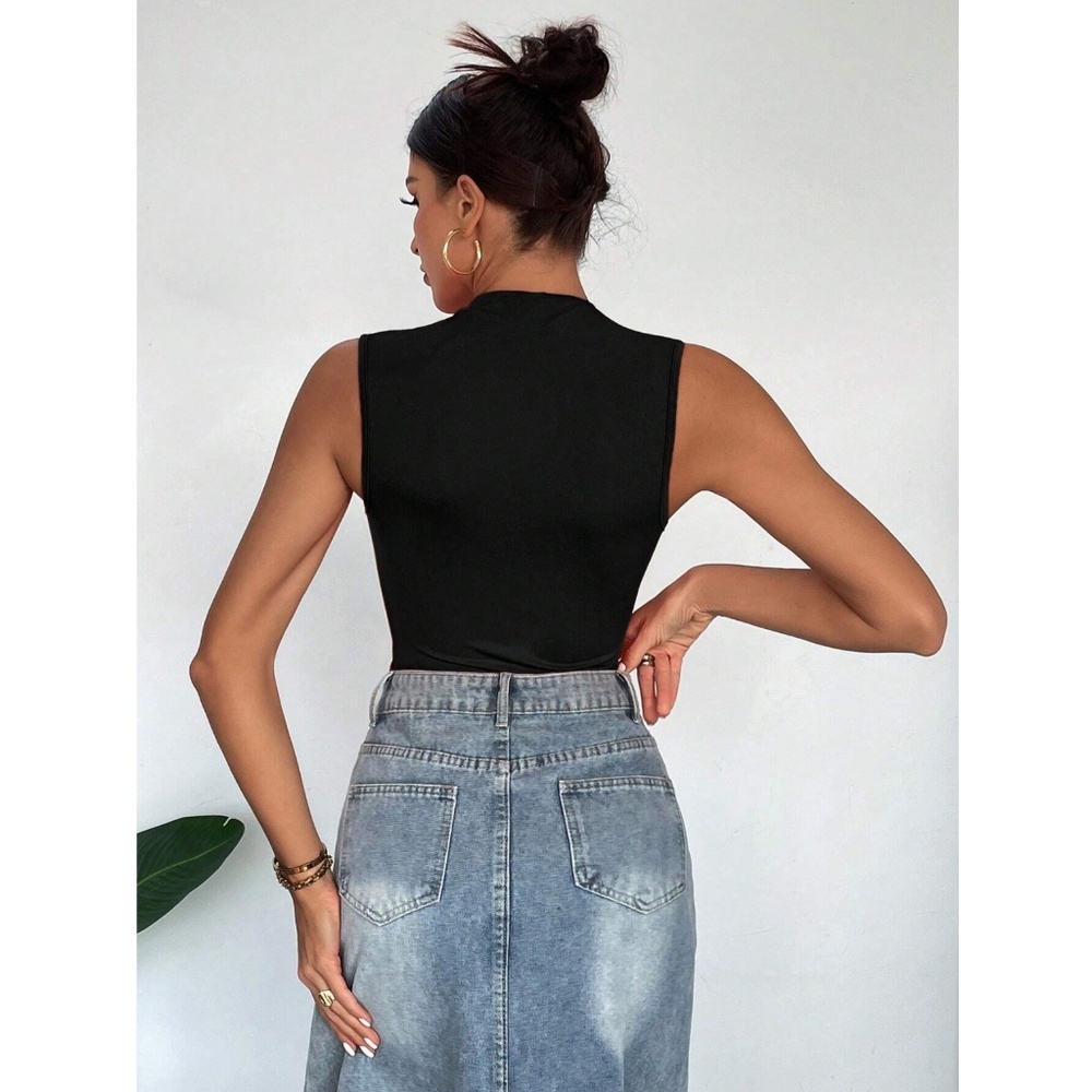 Ruched Black Asymmetrical Sleeveless Bodysuit - Picture 5 of 13